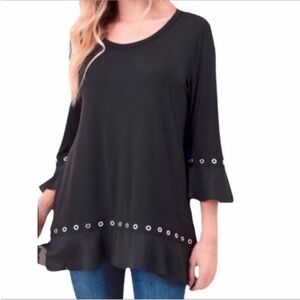 VISION grommets ruffle tunic top 1X
